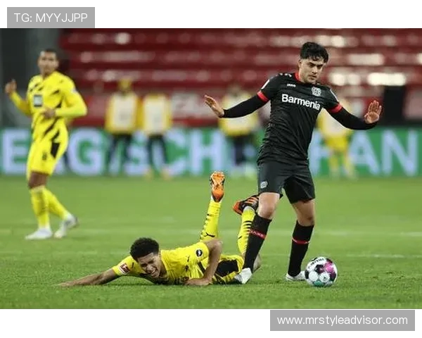 多特蒙德与勒沃库森激战正酣 双方争夺积分榜关键位置