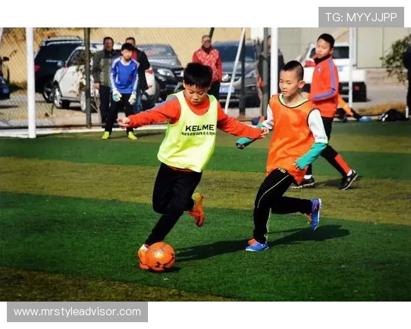 围绕现代足球俱乐部发展战略与青训体系融合路径研究探索实践模式分析